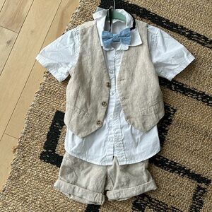 H&M boys 4 piece short set with vest and bow tie